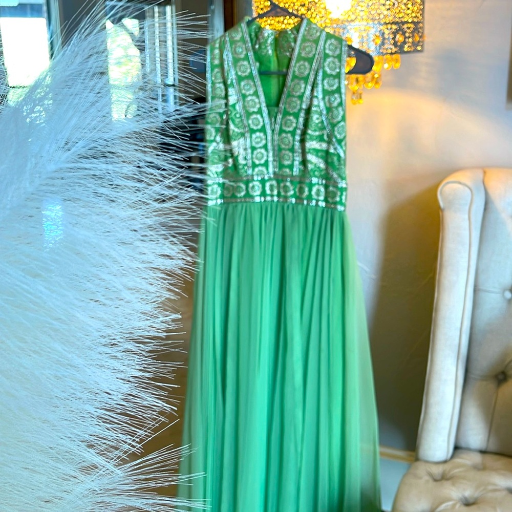 Vintage Harmay inc by St. AMOUR green evening gown dress “the Mullers” okc